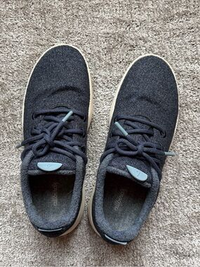 allbirds Men's Wool Runners Mizzle water repellent in Charcoal with Cream Soles